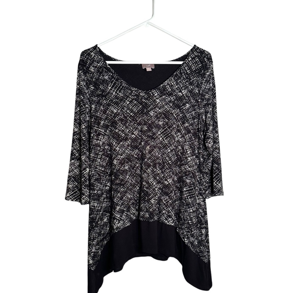 J. Jill Black Wearover Asymmetrical Sharkbite Tunic Relaxed Fit with a shark jet